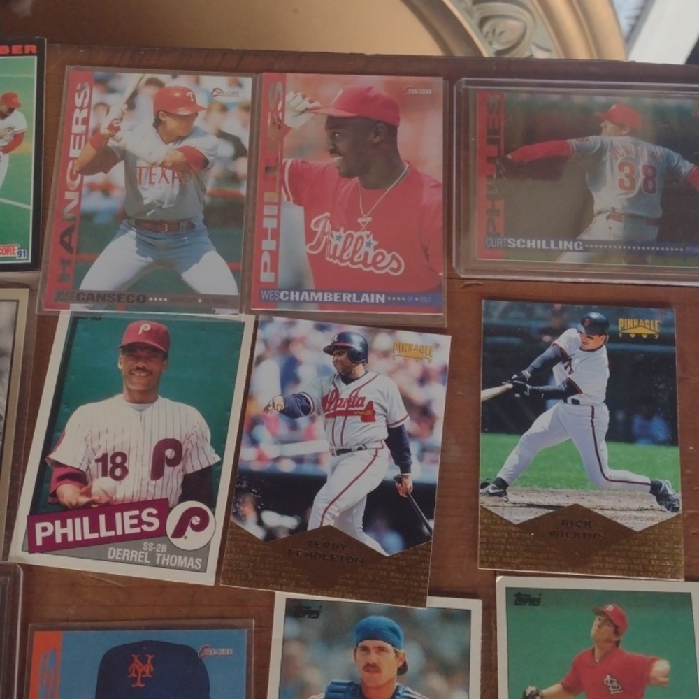 Assorted Baseball Trading Cards Set - Picture 3 of 5